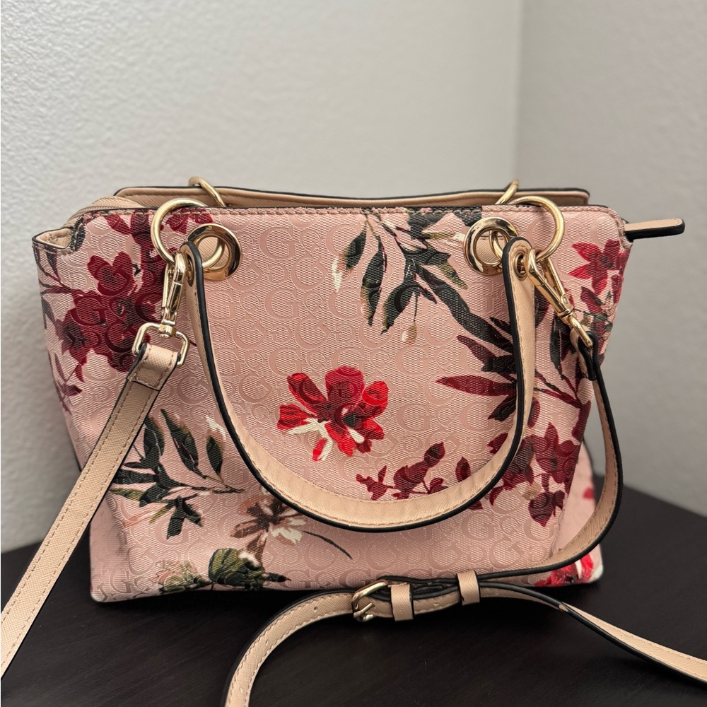 GUESS Floral Crossbody - Picture 5 of 6